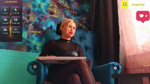 Mrs. Isabella online show from 14, 11, 2025