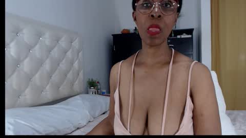 Snapshot of goddess_judy chatting on 30, 11, 2025 goddess judy online show from 30, 11, 2025