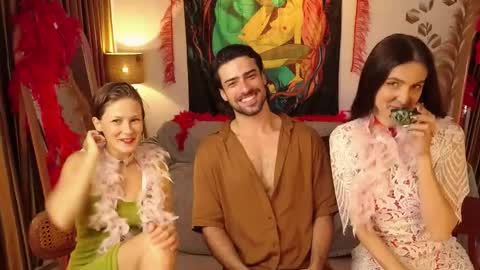   330 UTC2 girls   online show from 3, 5, 2026