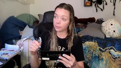 Patricia Mars           Goddess of Mars twitter thegoddessmindy online show from 23, 1, 2025