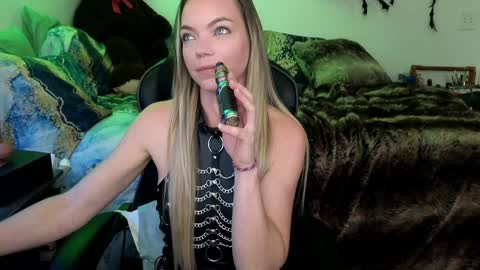 Patricia Mars           Goddess of Mars twitter thegoddessmindy online show from 28, 1, 2025