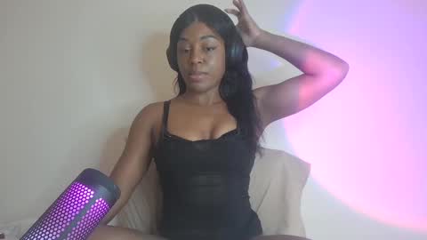 Snapshot of goddessblackk chatting on 20, 12, 2024 Miss Raven Black online show from 20, 12, 2024