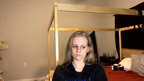 Snapshot of goddessfeyaa chatting on 12, 1, 2025 feyaa22 online show from 12, 1, 2025