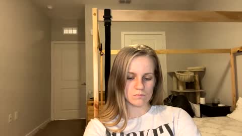 Snapshot of goddessfeyaa chatting on 18, 2, 2025 feyaa22 online show from 18, 2, 2025