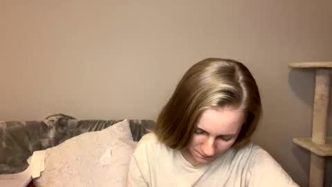 Snapshot of goddessfeyaa chatting on 28, 2, 2025 feyaa22 online show from 28, 2, 2025