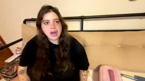 Snapshot of goddessviccc chatting on 10, 7, 2026 princessviccxo online show from 10, 7, 2026