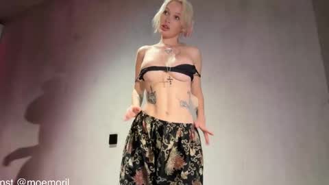 Aline meow   online show from 23, 4, 2026
