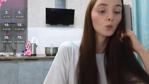 Snapshot of golden_bag chatting on 11, 9, 2025 Jess  online show from 11, 9, 2025