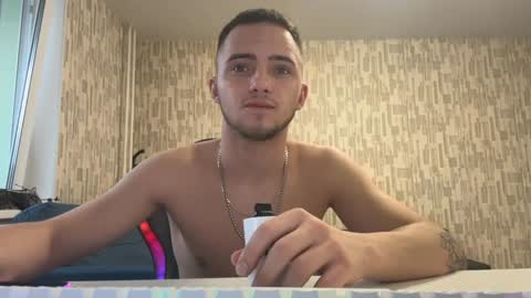 Golden boyyy21 online show from 1, 2, 2025