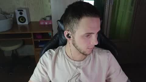 Snapshot of golden_boyyy21 chatting on 9, 6, 2026 Golden boyyy21 online show from 9, 6, 2026