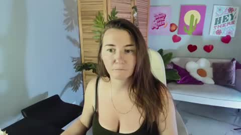 Snapshot of golden_dragones chatting on 28, 7, 2026 Gloria online show from 28, 7, 2026