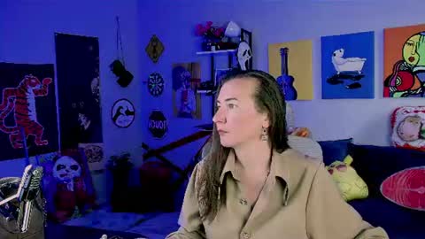 Snapshot of golden_dragones chatting on 31, 7, 2026 Gloria online show from 31, 7, 2026