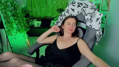 Snapshot of golden_dragones chatting on 2, 8, 2026 Gloria online show from 2, 8, 2026