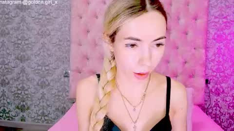 Snapshot of golden_girl__ chatting on 18, 10, 2025 golden girl   online show from 18, 10, 2025