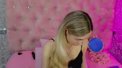 Snapshot of golden_girl__ chatting on 22, 6, 2026 golden girl online show from 22, 6, 2026