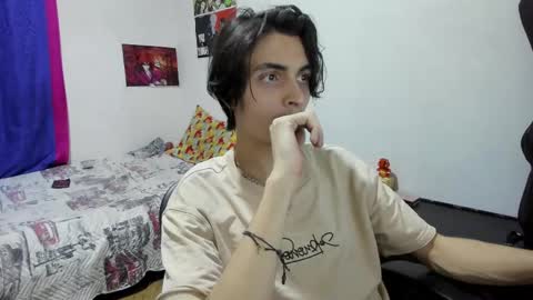 Snapshot of golden_ryan chatting on 7, 10, 2025 Jmmmm online show from 7, 10, 2025