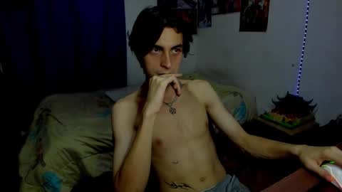 Snapshot of golden_ryan chatting on 19, 3, 2026 Jmmmm online show from 19, 3, 2026