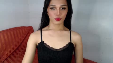 Lily is Gold online show from 4, 2, 2025