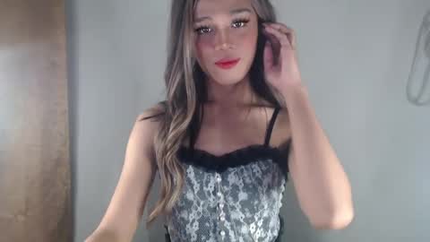 Lily is Gold online show from 28, 2, 2025