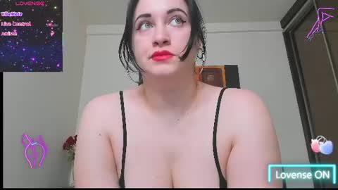 Snapshot of goldenlunaa chatting on 19, 7, 2026 Luna online show from 19, 7, 2026