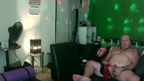 goldyguy011 online show from 25, 2, 2025