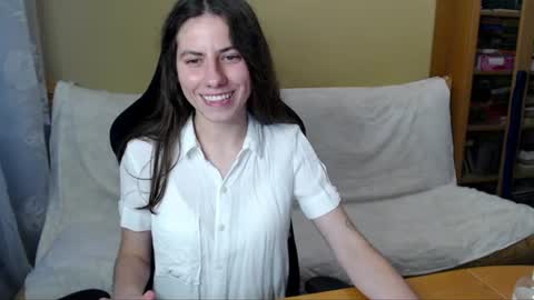 Elizabeth Effie online show from 4, 7, 2026