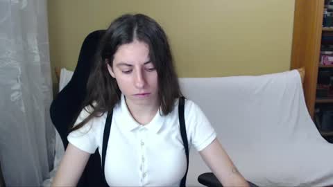 Elizabeth Effie online show from 19, 7, 2026