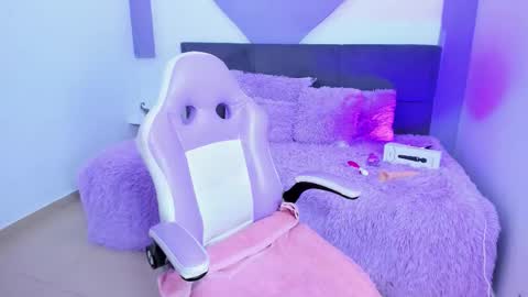 Snapshot of goodess_brunette chatting on 13, 2, 2026 Katty online show from 13, 2, 2026