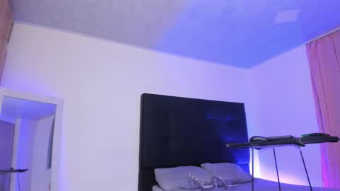 Snapshot of goodgirlforyou_ chatting on 12, 10, 2025 natt online show from 12, 10, 2025