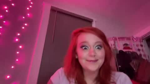 Minxie Monroe online show from 29, 6, 2026