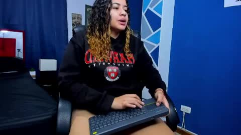 Goodgirlxxxl online show from 30, 3, 2026