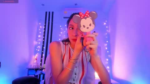 i am Jessi  I love animals and drawing I hope to get along with everyone. XOXO online show from 18, 2, 2026