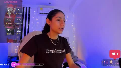 Snapshot of gorgeous_t chatting on 25, 5, 2026 i am Jessi I love animals and drawing I hope to get along with everyone. XOXO online show from 25, 5, 2026