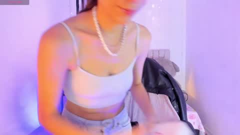 Snapshot of gorgeous_t chatting on 8, 6, 2026 i am Jessi I love animals and drawing I hope to get along with everyone. XOXO online show from 8, 6, 2026