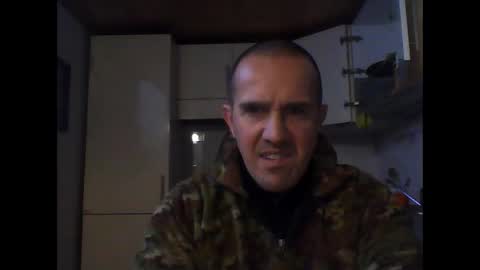 Snapshot of gorillonexxx chatting on 17, 12, 2024 gorillonexxx online show from 17, 12, 2024