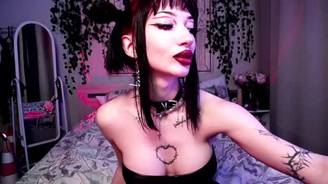    online show from 24, 12, 2024