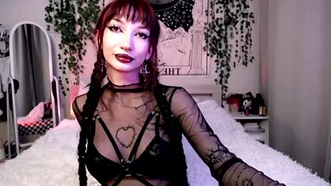    online show from 16, 1, 2025