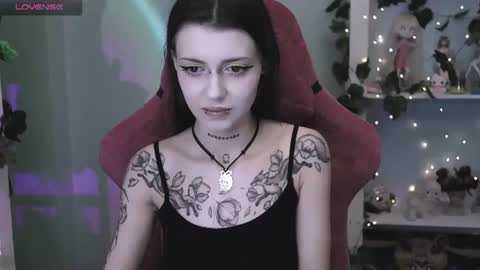 Snapshot of gothickotik chatting on 23, 6, 2026 V online show from 23, 6, 2026