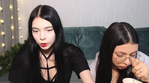 HIMORI AND LISAPVT NAKED online show from 4, 1, 2025