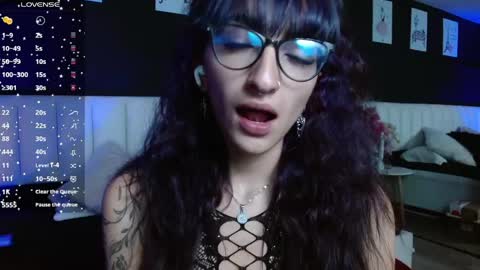 Meredith Alessandra online show from 30, 4, 2026