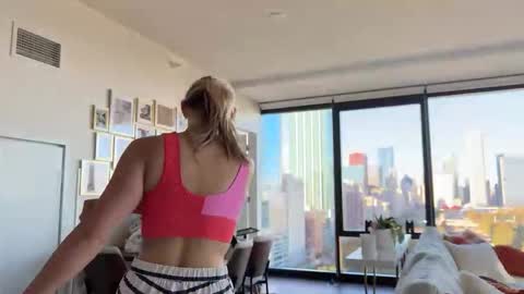 Gracie Mae online show from 30, 10, 2025