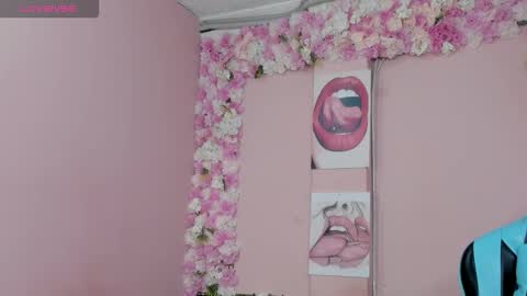 Snapshot of grandmother_milf chatting on 28, 9, 2025 Mi Name is violeta online show from 28, 9, 2025