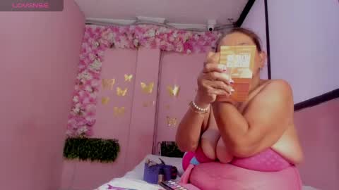 Mi Name is violeta  online show from 5, 5, 2026