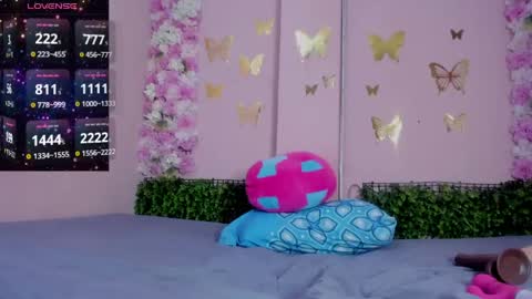 Mi Name is violeta  online show from 15, 5, 2026