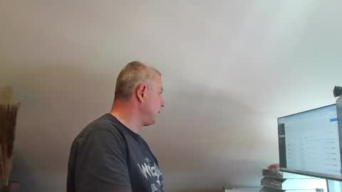 Snapshot of grau197077 chatting on 19, 5, 2026 grau197077 online show from 19, 5, 2026