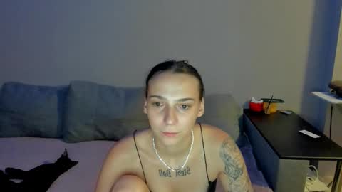 Snapshot of gravitation777 chatting on 5, 1, 2026 Anna online show from 5, 1, 2026