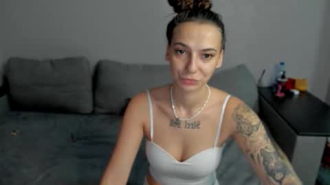 Snapshot of gravitation777 chatting on 2, 3, 2026 Anna online show from 2, 3, 2026