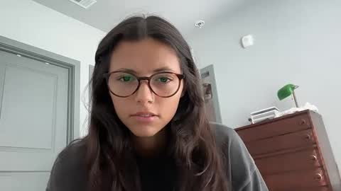 Snapshot of greasybangs chatting on 13, 4, 2026 greasybangs online show from 13, 4, 2026