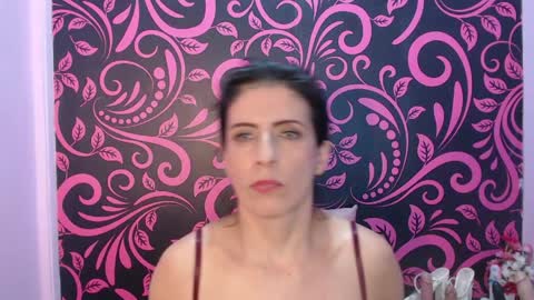 Isabella online show from 31, 5, 2026