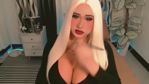 PAULATHEONE online show from 5, 11, 2025